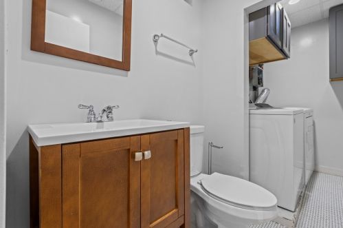 133 Pius St, Pittsburgh PA 15203-1618 exterior