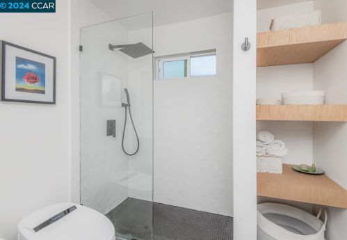 318 Soule Ave, Concord CA  94523-3639 exterior