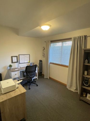 1330 Greenview Ave, Chicago IL 60626-5035 exterior