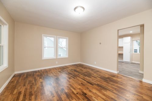 51 Ridgewood St, Kalamazoo MI  49001-4253 exterior