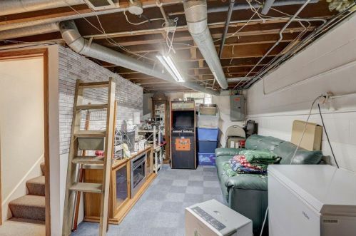 2501 Clayton Crst Ave, Milwaukee WI 53221-3735 exterior