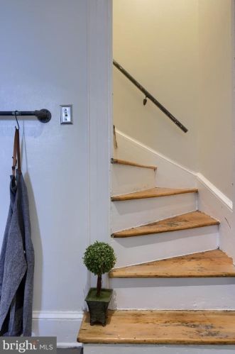 531 King St, Lancaster PA 17602-3011 exterior