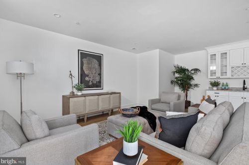 5805 Beech Ave, Bethesda MD  20817-3407 exterior