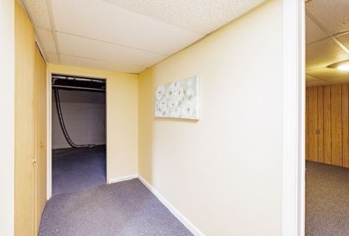 32 Monrovia St, Springfield MA 01104-3113 exterior