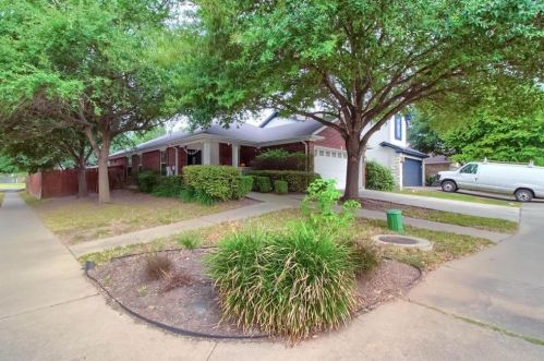 1100 Emmitt Run, Austin, TX 78721-3028