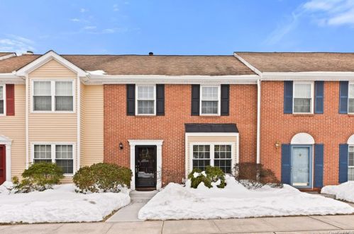 54 Campus Rd, Peekskill NY 10566-2567 exterior