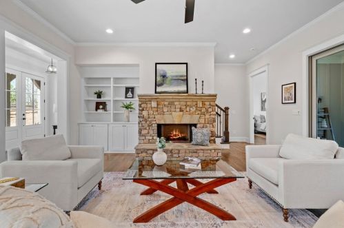 5574 Marks Dr, Gainesville GA 30506-2351 exterior