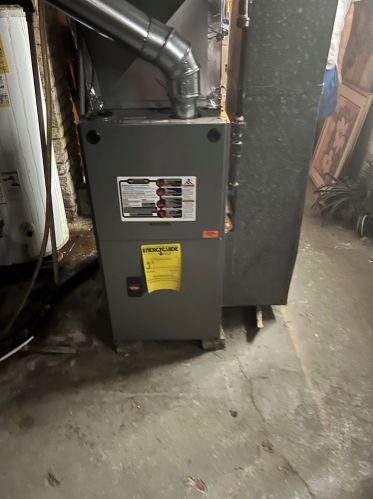 1640 28, Milwaukee WI 53215-1936 exterior