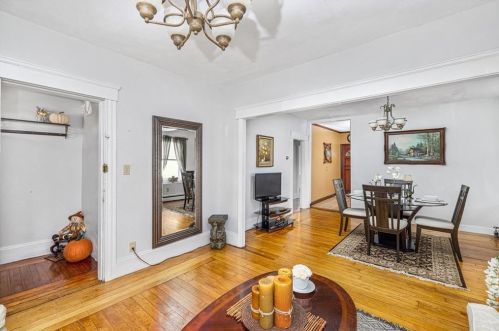 86 Georgia Ave, Providence RI 02905-5409 exterior