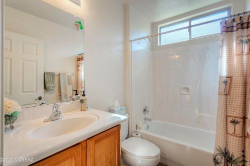 475 Calle Artistica, Green Valley AZ 85614-6160 exterior