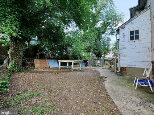 912 14 St, Chester PA 19013-5804 exterior