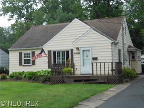 24237 Hedgewood Ave, Cleveland, OH 44145-4312