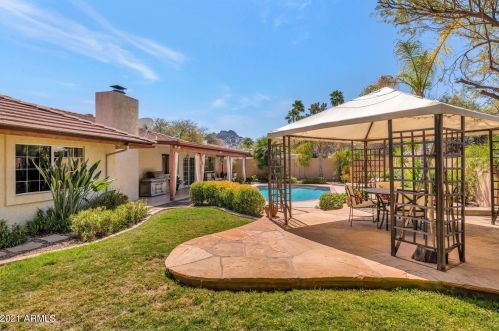 9218 33 Way, Phoenix AZ 85028-4907 exterior