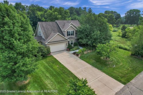 7010 Cedar Ridge Dr, Portland, MI 48875-8676