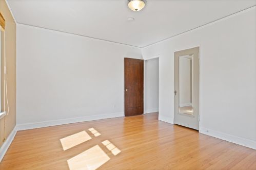 2177 69, Milwaukee WI 53213-1925 exterior