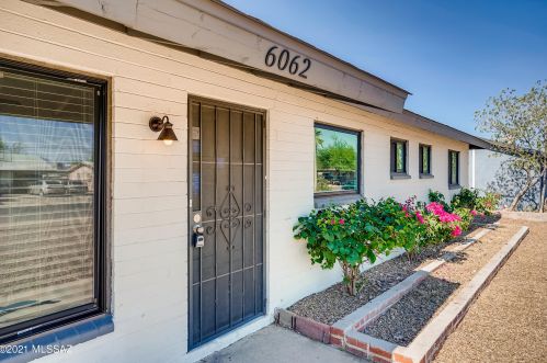 6062 28th St, Tucson, AZ 85711-6804
