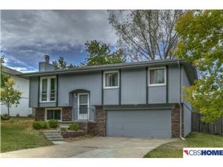 302 Pioneer Rd, Omaha, NE 68046-3701