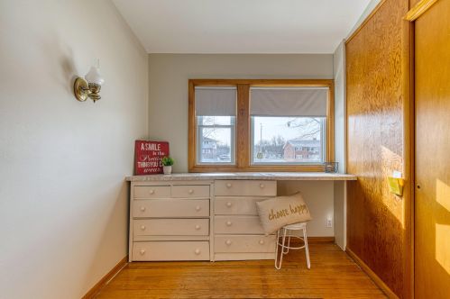 10900 Hampton Ave, Milwaukee WI 53225-3839 exterior