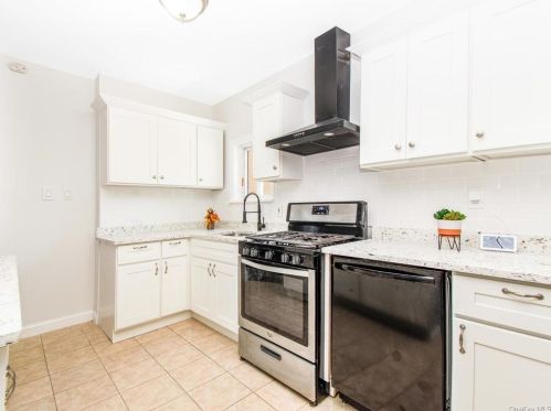 2318 Holland Ave, Bronx NY 10467-8710 exterior