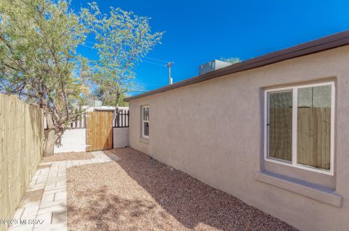 3907 Montecito St, Tucson AZ 85711-4817 exterior