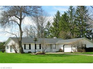 7778 Coachman Ct, Cleveland, OH 44141-1016