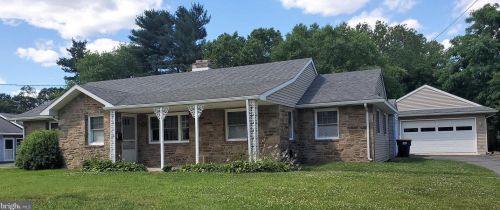 213 Rolling Green Ave, New Castle, DE 19720-4719