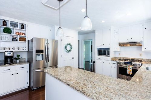 4006 Howell Fry Rd, Duluth GA 30096-3125 exterior