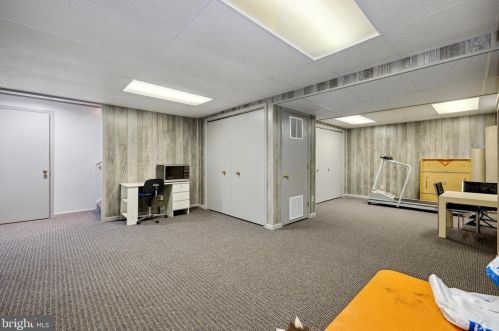 933 Willowleaf Way, Rockville MD 20854-2946 exterior