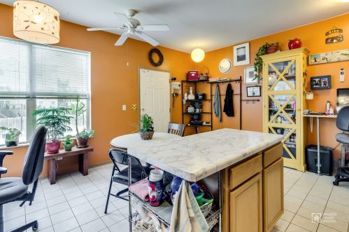 908 40, Chicago IL 60653-2803 exterior