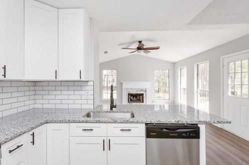 320 Emerald Grn Ct, Atlanta GA 30349-8420 exterior