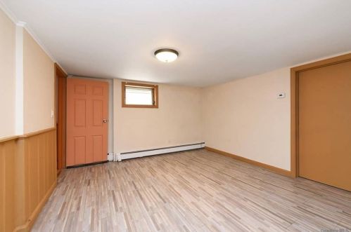 62 22 St, Huntington Station NY 11746-2230 exterior