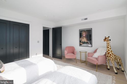 2620 Hagert St, Philadelphia PA 19125-1617 exterior