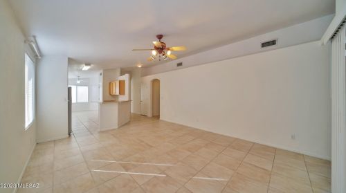 9209 Calle Arroyo Rapido, Tucson AZ  85710-8077 exterior