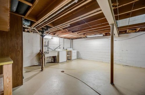 5718 24 St, Milwaukee WI 53204-1920 exterior