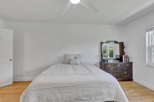 203 1 Cir, Boynton Beach FL 33435-7261 exterior