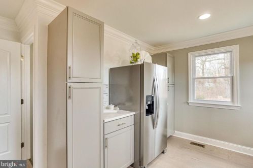 2254 Solomons Is Rd, Huntingtown MD 20639-8873 exterior