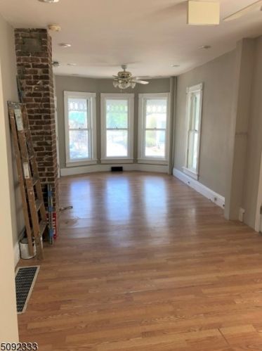 208 Main St, Hackettstown NJ 07840-2039 exterior