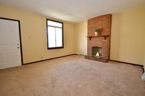 516 Marie Ave, Pittsburgh PA  15202-2404 exterior