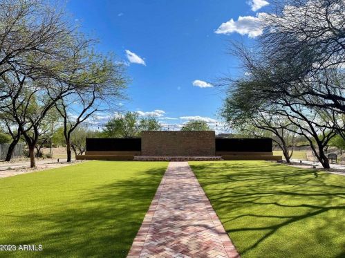 32735 22nd Dr, Phoenix AZ  85085 exterior