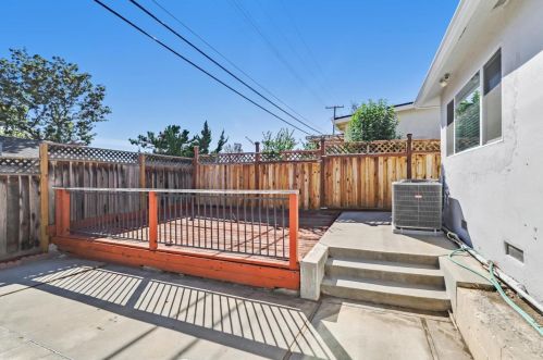 870 Nieves St, Milpitas CA 95035-3352 exterior