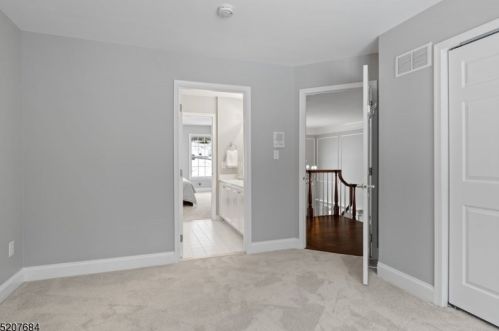 46 Morgan Dr, Sparta NJ 07871-3567 exterior