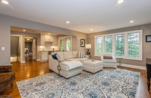 1401 Outlook Dr, Mountainside NJ 07092-1412 exterior