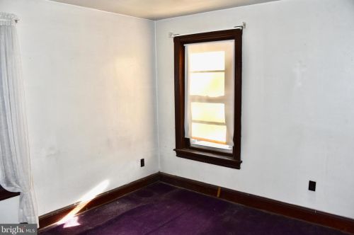 420 Jefferson Ave, Pottstown PA 19464-4702 exterior