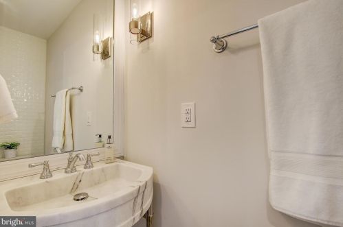 2440 Huidekoper Pl, Washington DC  20007-1826 exterior