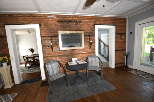 514 Kalamazoo St, Paw Paw MI 49079-1130 exterior