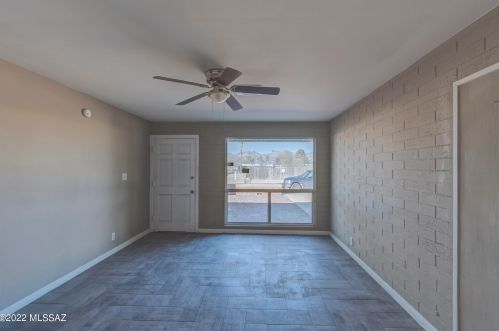 5852 30 St, Tucson AZ 85713-3606 exterior