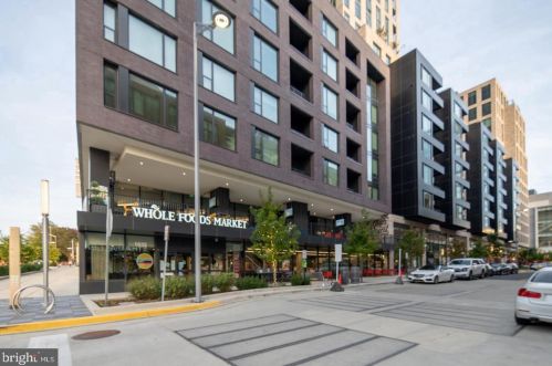 8360 Greensboro Dr, Mc Lean VA 22102-3511 exterior