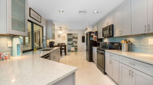 10235 Crosswind Rd, Boca Raton FL 33498-4739 exterior