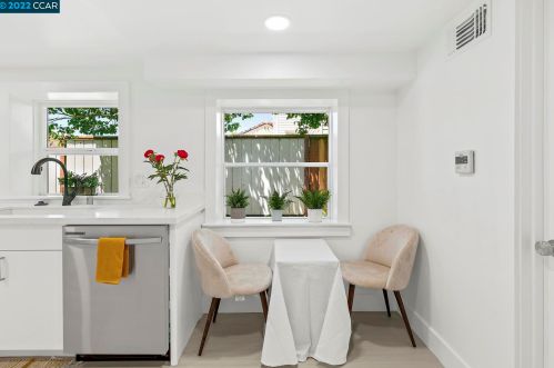 612 Stannage, Berkeley CA 94706-1640 exterior