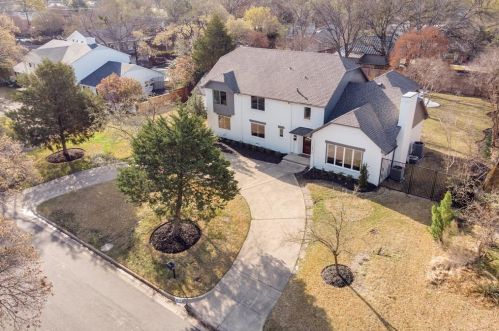 6818 Cliffbrook Dr, Dallas TX  75254-7906 exterior